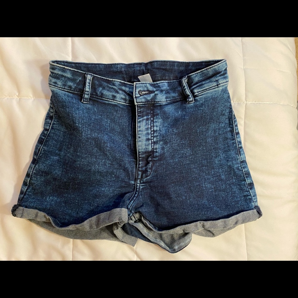 Distressed high waisted shorts